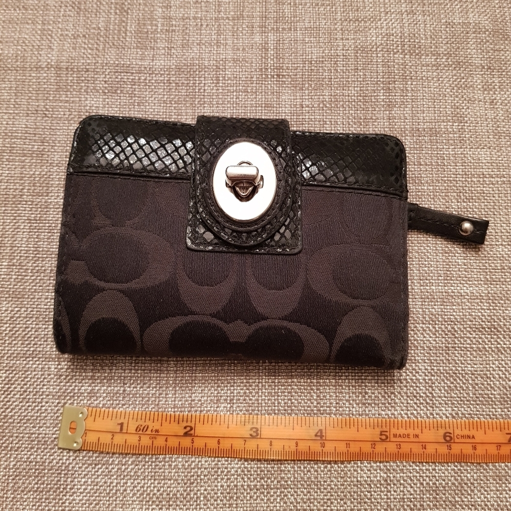 COACH Signature Wallet - Black